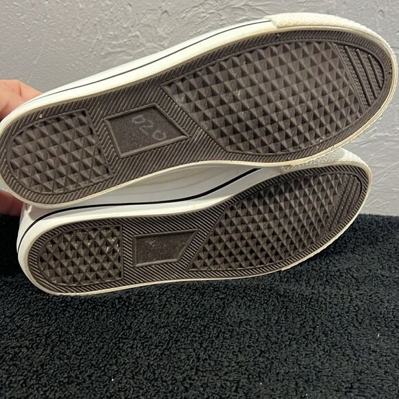 🔥🔥 Sincerely Jules “Vinnie” White no Lace Slip-On Sneakers Sz 10M - PERFECT! - Picture 10 of 13